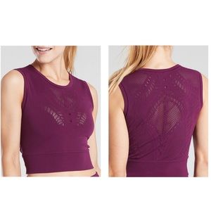 NWT Athelta Ujjayi Crop Top